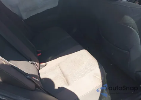 2018 Toyota Corolla Le z USA, uszkodzony, nr VIN 2T1BURHE1JC077131